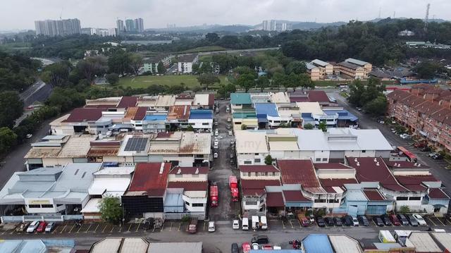 5 Adjoining Terrace Factory, Taman Universiti Indah, Seri Kembangan 1