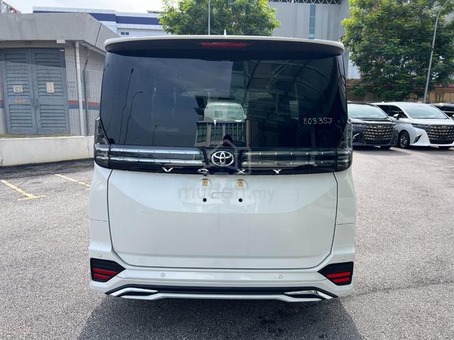 2022 RECON Toyota VOXY 2.0 SZ MODELLISTA EDITION - 4