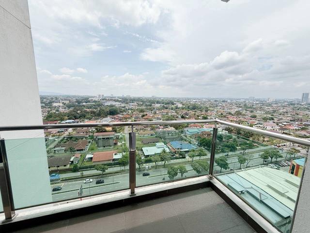 M Condominium @ Larkin 1