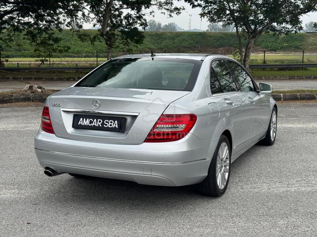 Mercedes BENZ C200 1.8 CGi ONE OWNER - 5