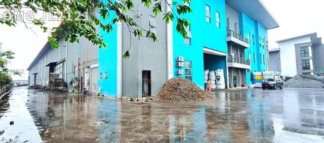 TELOK GONG PORT KLANG Factory 1000 amp 40 ceiling height with CF 1