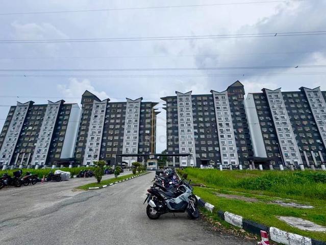 Idaman Senibong Apartment 1