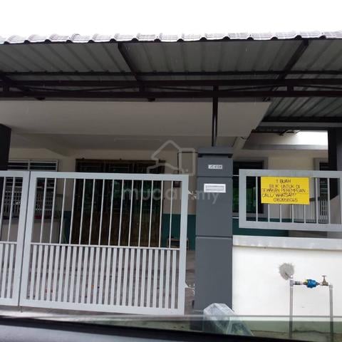 bilik sewa merlimau 1