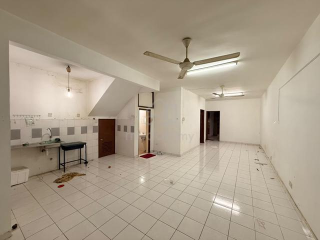 【 Ground Floor, basic condition 】 Townhouse, Amansiara, Selayang 1