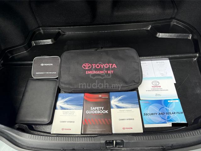 2019 Toyota CAMRY 2.5 HYBRID LUXURY - F.SERVICETOY - 4