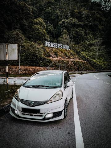 2014 Honda JAZZ 1.5 FACELIFT (A) - 3