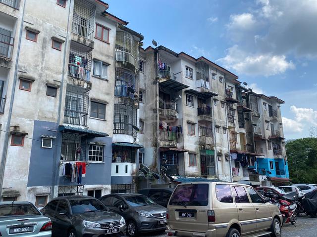 Taman Pinggiran Delima Flat 1