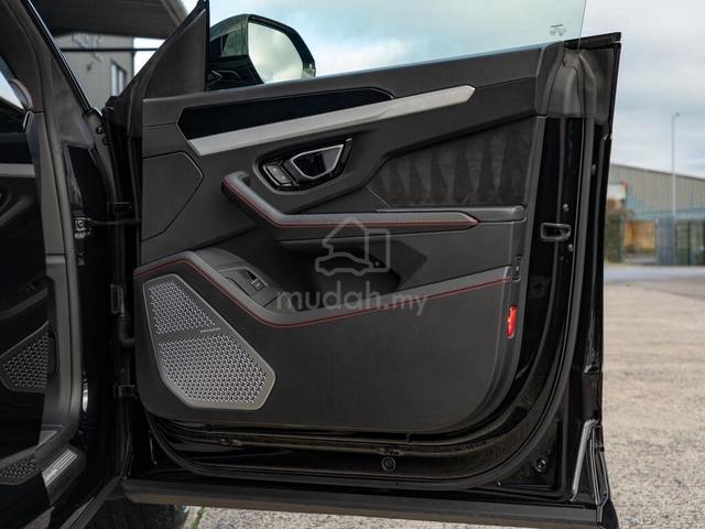 2022 Lamborghini Urus V8 UK SPEC - 4