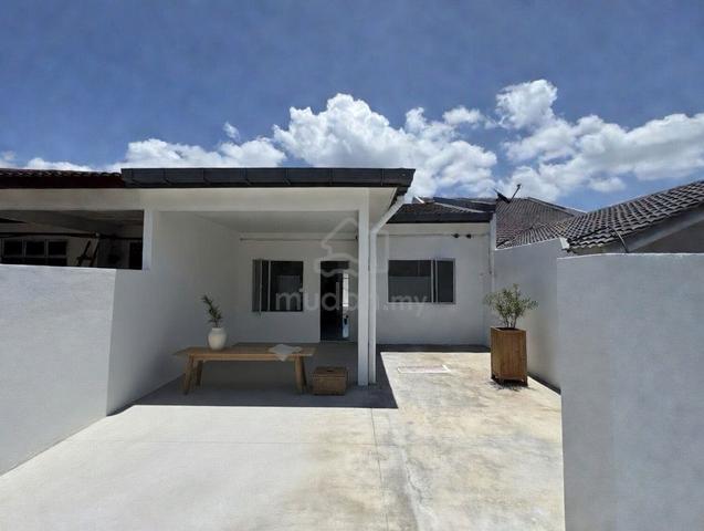 LARGE SIZE RENOVATED Single storey Taman Bukit Mutiara Temiang 1