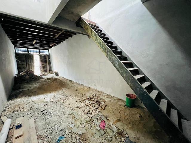 (Tourist Spot) 2 Storey Heritage House at Lebuh Carnarvon , Georgetown 1