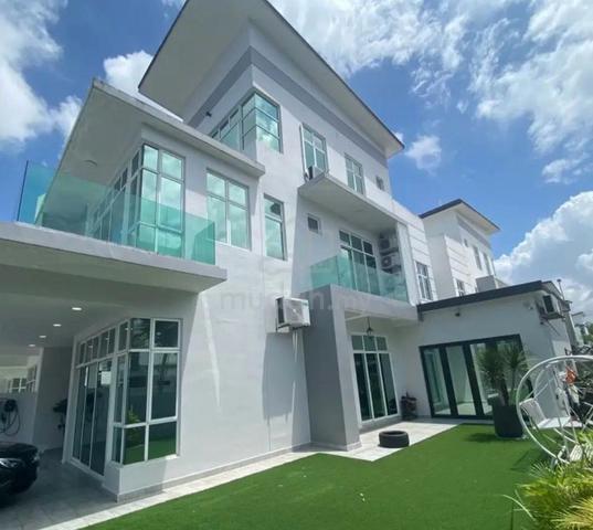 Taman Mutiara Bestari, Skudai, 3 sty Cluster Corner, Fully Renovated 1