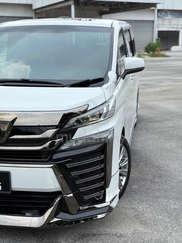 2017 Toyota VELLFIRE 2.5 Z GOLDEN EYES AGH30R (A) - 3
