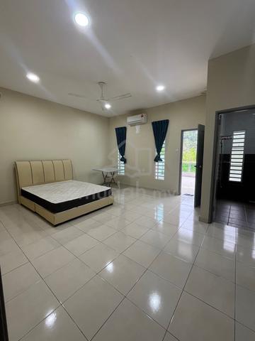 Room 1 Masterbed Room Rental Puncak Jelapang 1