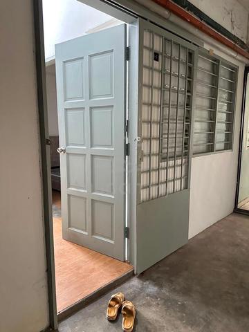 Rumah Pangsa 1