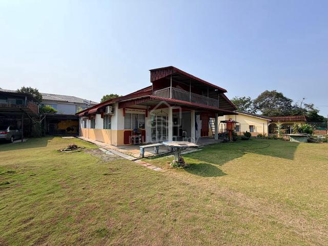 Cheng Below Bank Value Bungalow Big Land 14,100 sq.ft Taman Perwira 1