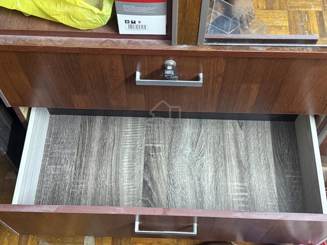 5 feet Cupboard (price is negotiable) - photo 6 of 6