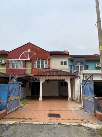 FACING OPEN! 2 Storey Terrace Lorong Naluri Sukma Puncak Alam 1