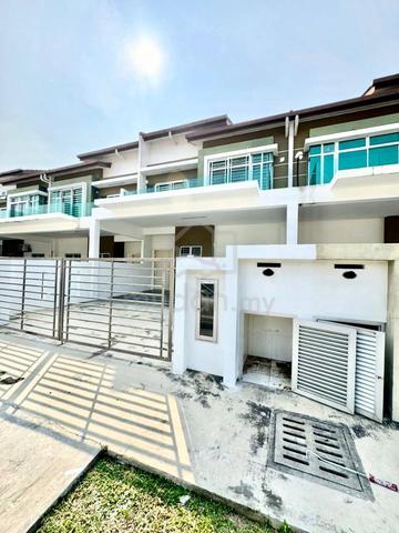 TERMURAH! 2 Storey SUPERLINK Taman Jenderam Aman Dengkil SIZE BESAR!! 1