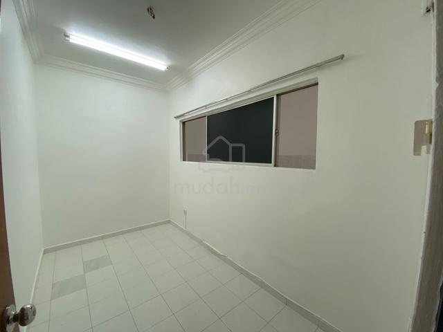 Single Storey Kepong Baru , Well Kept Condition 1