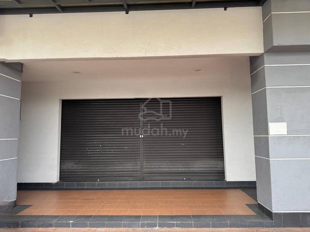 Whole Block 3-Storey Shoplot 4500sqft with Lorry Access at Puchong 1