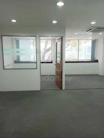 Newly Painted Vacant Office Space Gasing Indah Petaling Jaya For Rent 1