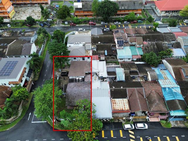 Single Storey Corner Lot, Jalan 14 Ampang Jaya, Selangor 1