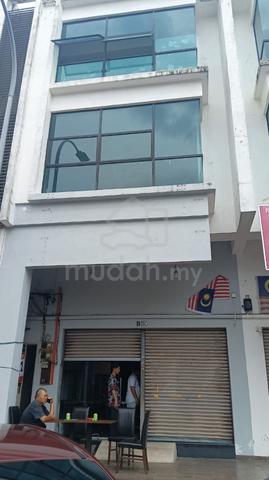Taman tas ( tingkat 1 ) nice shop 1