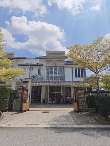 [RENOVATED|EXTENDED]End Lot 2 Storey D’Alpinia 16 Sierra Puchong South 1