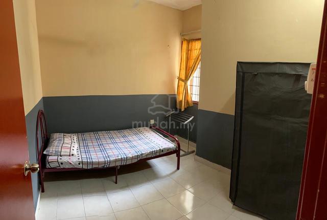 Bilik single besar WIFI 100mpbs, near Ikea Curve (Flora Damansara) 1