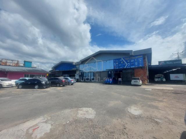Kolombong Warehouse Cum Showroom & office 1