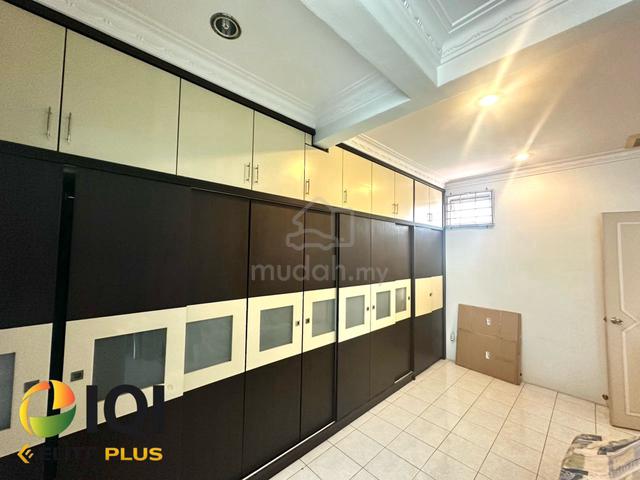 Renovated & Furnished  2.5 Storey Terrace  Taman Tun Hussein Onn 1