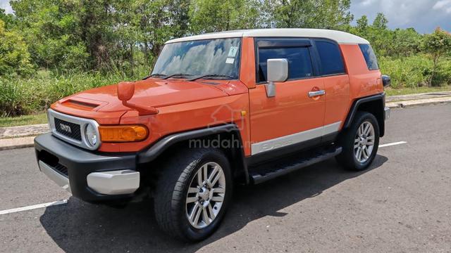 2013 Toyota FJ 4.0 CRUISER (A) - 2