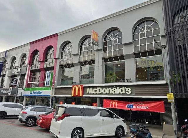ROI 5 3sty SHOPLOT KAJANG TOWN GOOD RETURN Jalan Tun Abdul Aziz 1