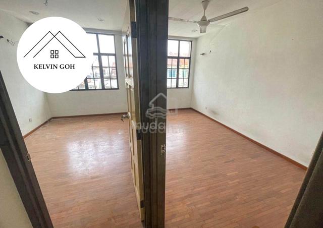 2 Storey Shophouse @ Lebuh Melaka Georgetown, 1600sf, NE Facing 5