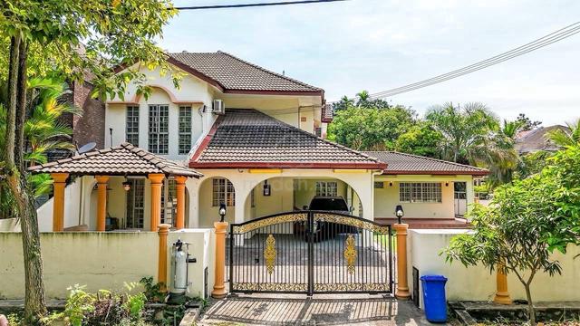 FACING OPEN SEMI D CORNER LOT Seksyen 9 shah alam 1