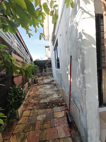 END LOT 2 Storey Terrace EXTRA SIDE LAND @ Malim Jaya 1