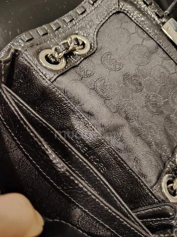 Michael Kors lamb skin handbag - photo 4 of 6