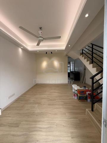 Rare Unit Nusa Sentral Medium Cost Good Conditon Double Storey House 1