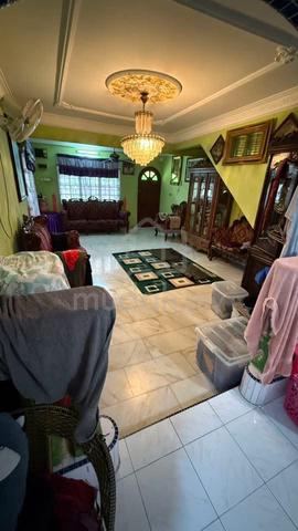 Below price Corner lot taman desa cemerlang 2