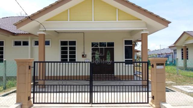 [Bebas Banjir] Rumah Semi-D Kg Pinang Merah, Paka 1