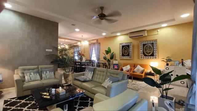 Kempas utama double storey 1