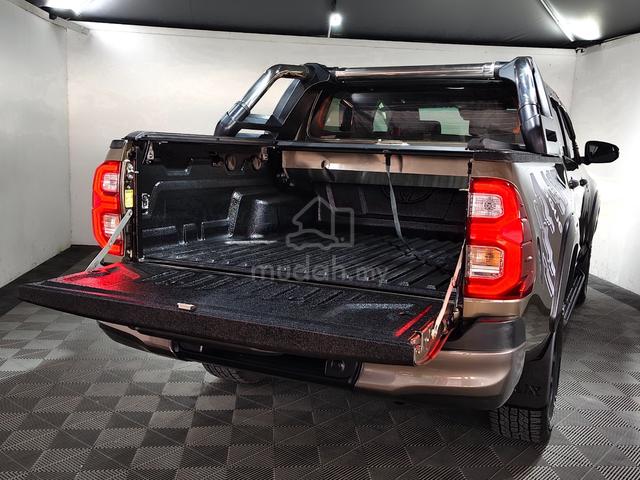 2021 Toyota Hilux 2.8 F/SERVICE F/SPEC LOW MILEAGE - 3