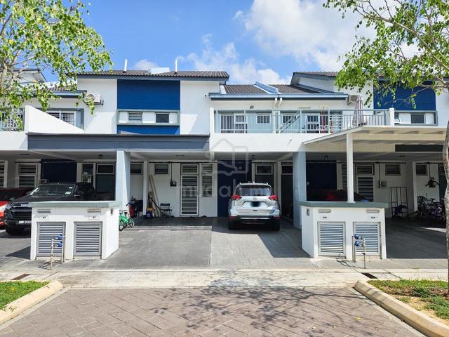 Upper Unit ! Townhouse Kita Mekar, Cybersouth Dengkil 1
