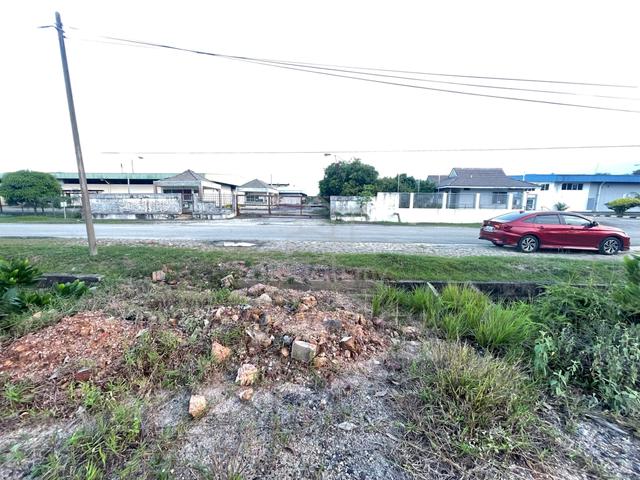 Lot Industri Teluk Kalong Kemaman 4