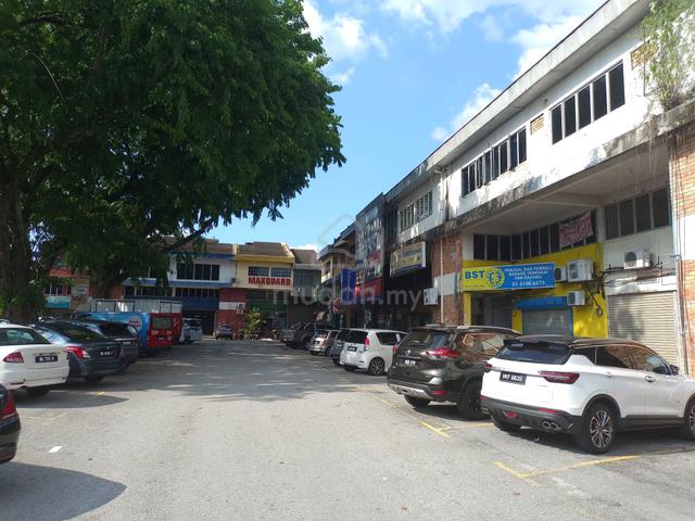 Taman melawati G floor(half shop),melawati/high traffic&main road 1