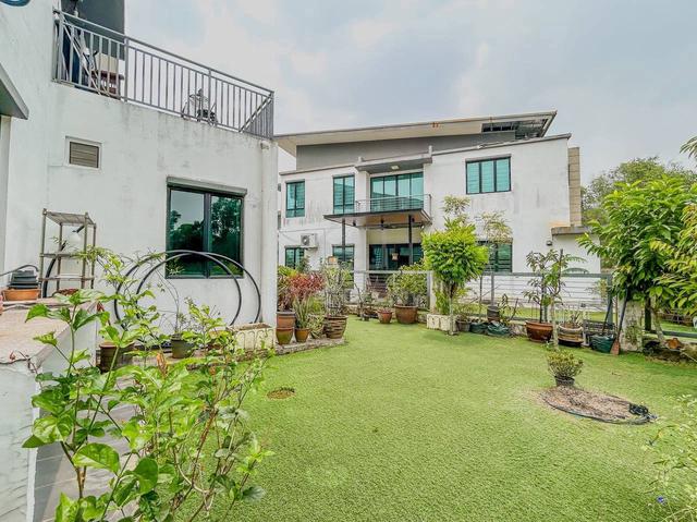End Lot Double Storey Terrace Zircona, Alam Impian Shah Alam 1