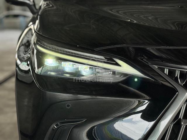 2023 Lexus NX250 Version L 2.5 / Rear Elec Seat - 3