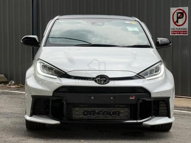 Auto 2024 Toyota GR YARIS 1.6 RZ HIGH PERFORMANCE - 2