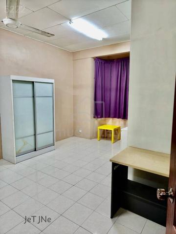Full Loan Good Condition Suria Pendamar Pandamaran 2 Sty Terrace House 1