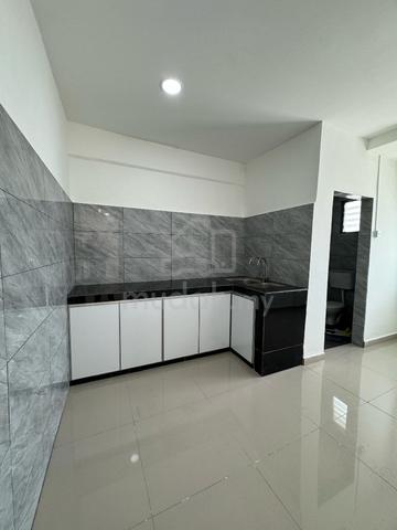 Flat Taman Perling 2